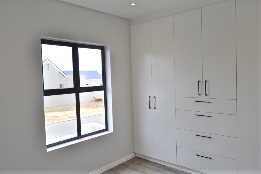 3 Bedroom Property for Sale in Somerset Lakes Western Cape